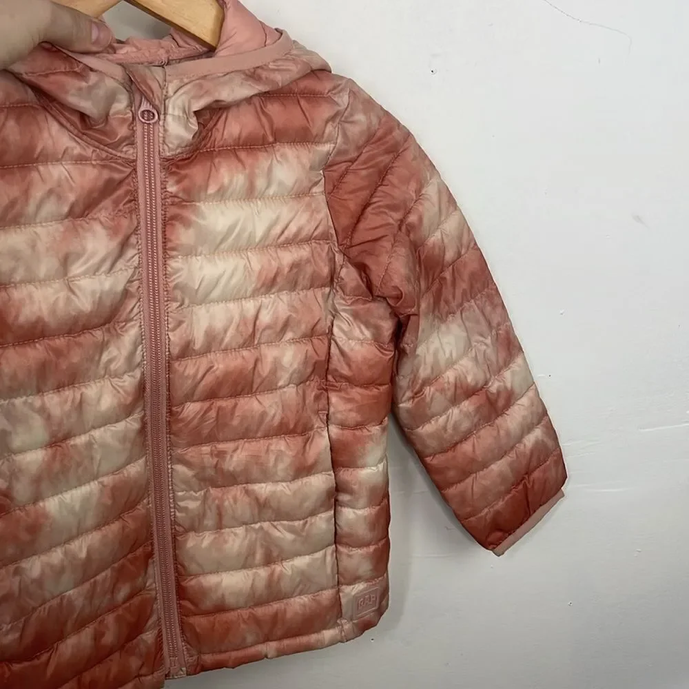 Gap Kids 100% Recycled Polyester Cold Control Puffer Jacket Pink Tie Dye size XS